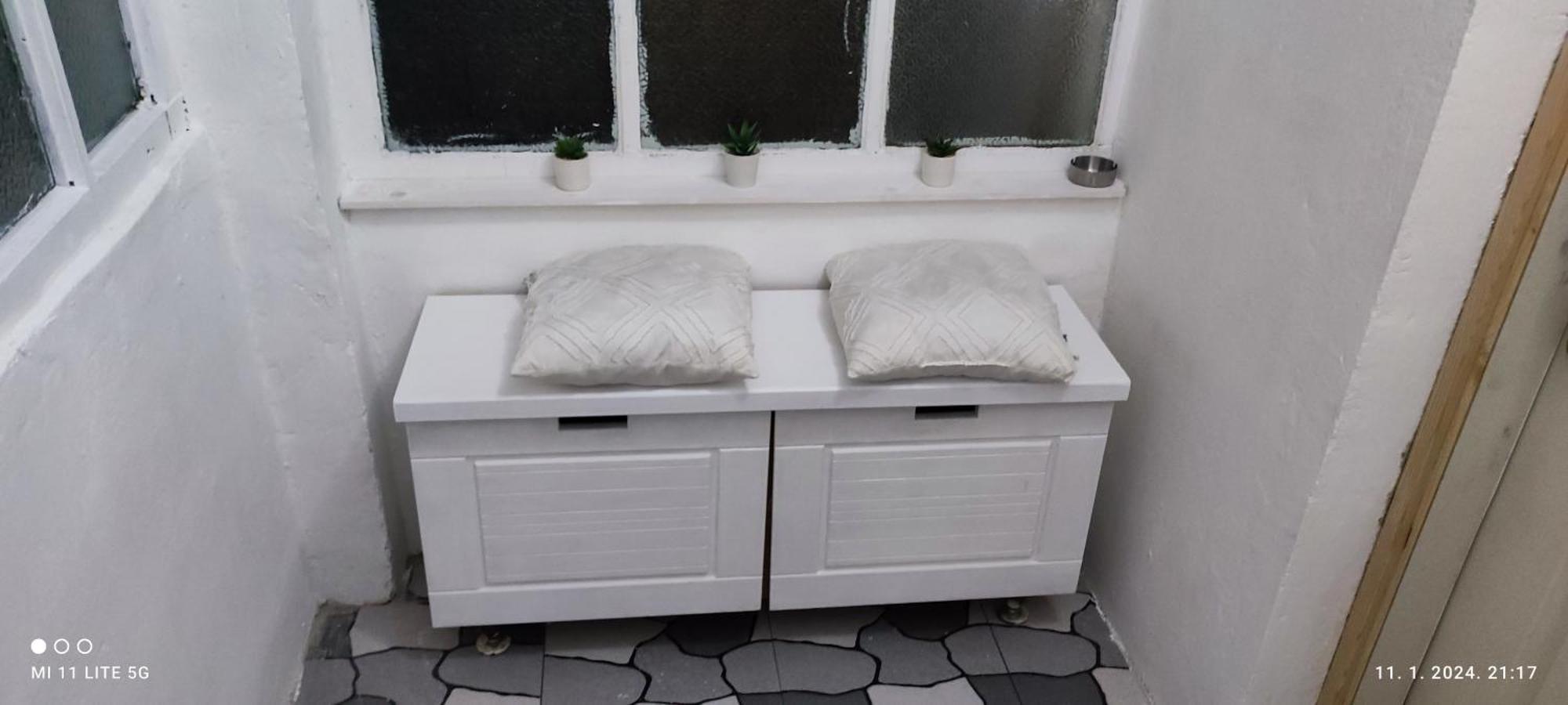 Nany 2 Apartment โนวีซาด ภายนอก รูปภาพ