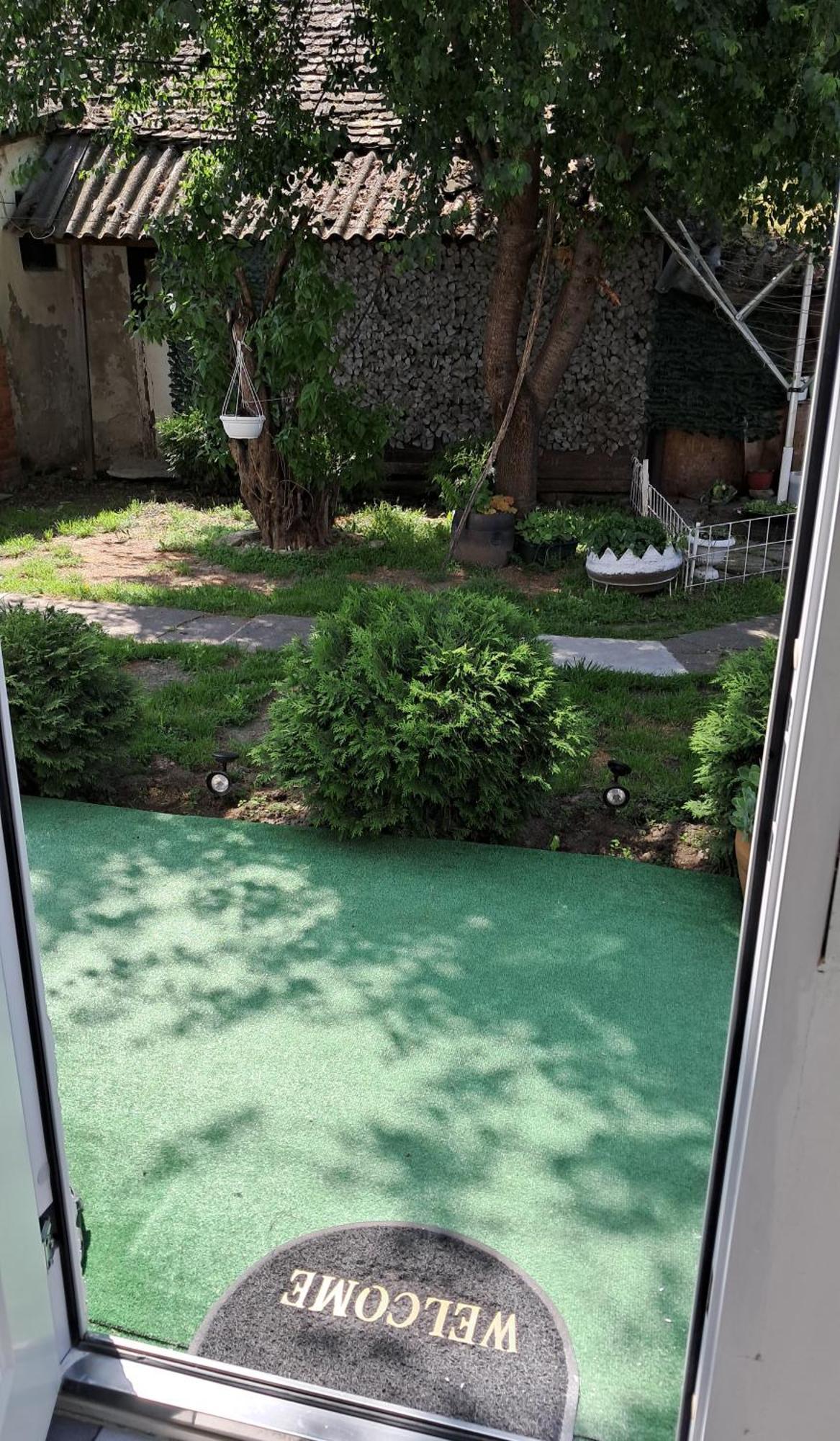 Nany 2 Apartment โนวีซาด ภายนอก รูปภาพ